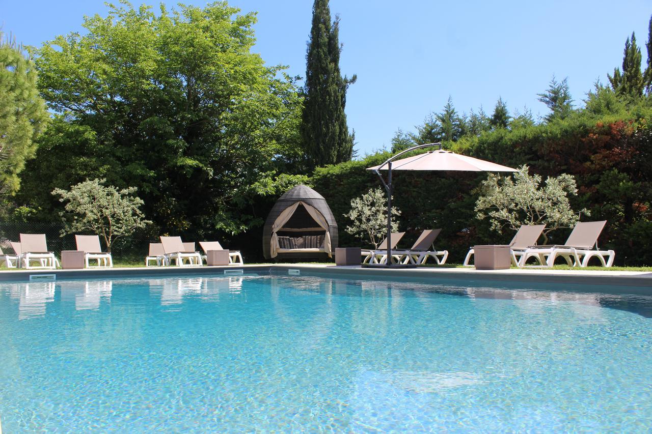 Du Colombier 3* Cadenet